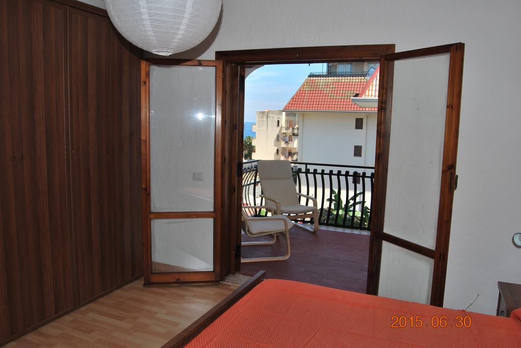 Baia Degli Dei Διαμέρισμα Giardini Naxos Δωμάτιο φωτογραφία